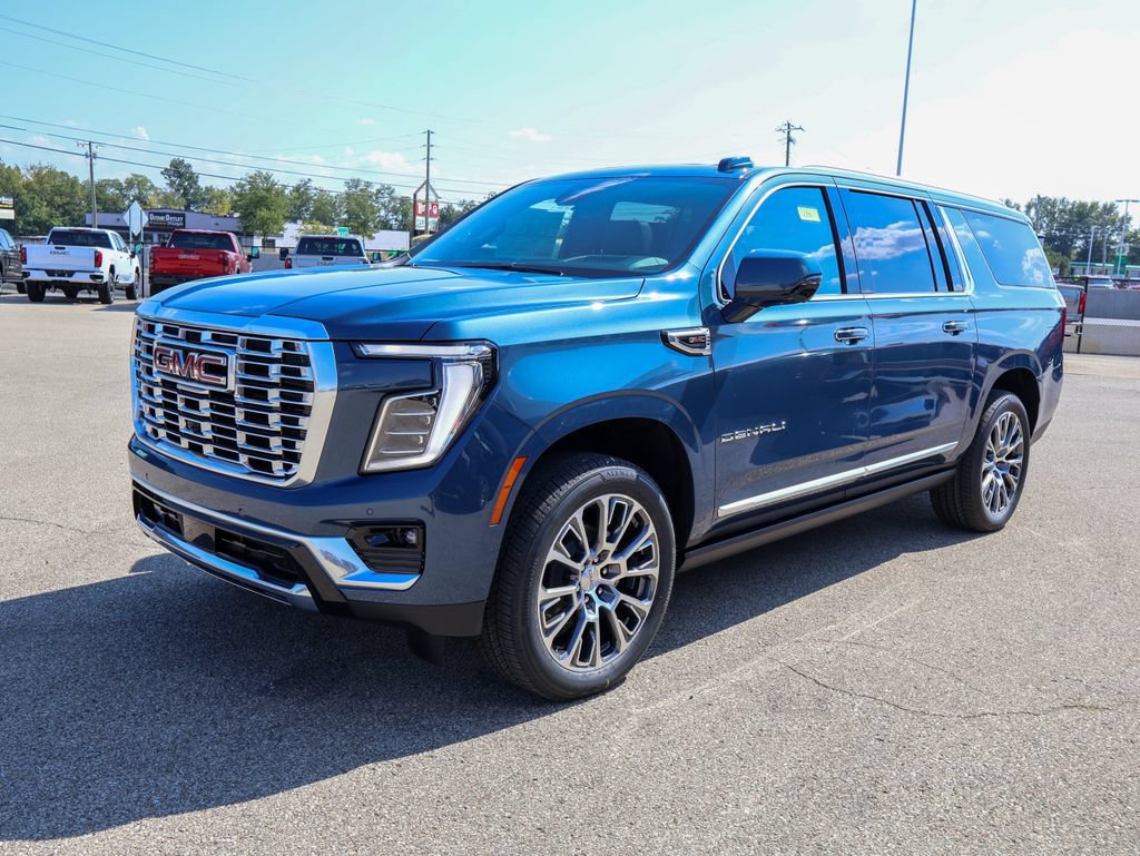 New 2026 GMC Yukon XL Denali w/ Denali Reserve Package AWD/4WD image 36