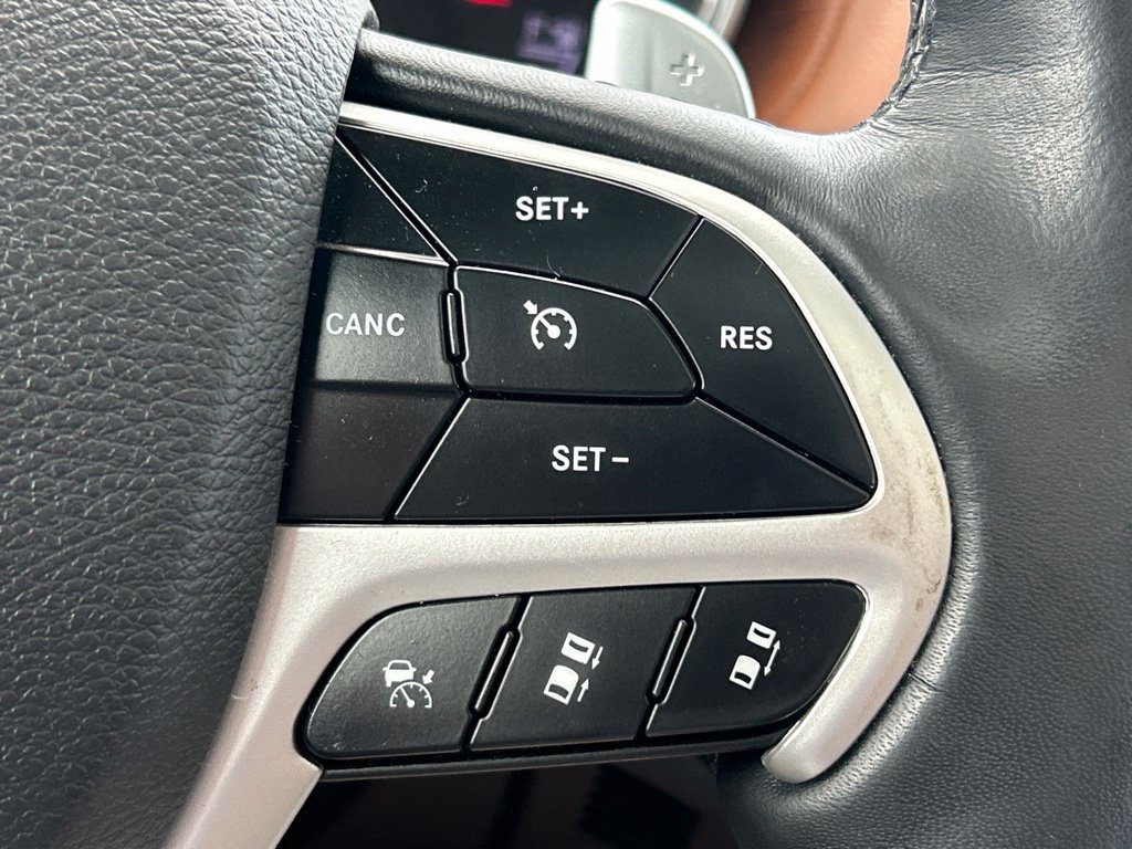 Used 2019 Jeep Grand Cherokee Summit AWD/4WD image 29