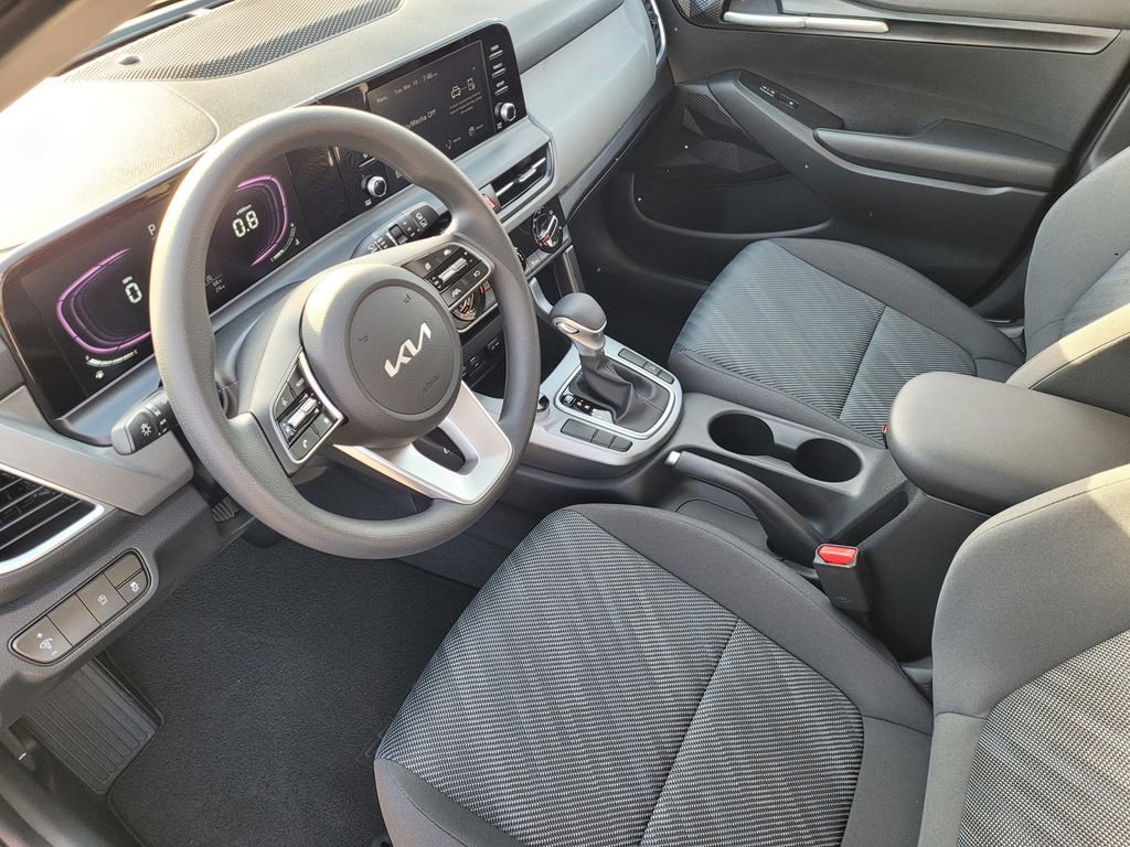Used 2026 Kia Seltos LX FWD image 8