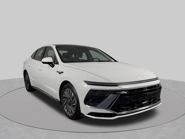 New 2025 Hyundai Sonata Limited FWD image 3