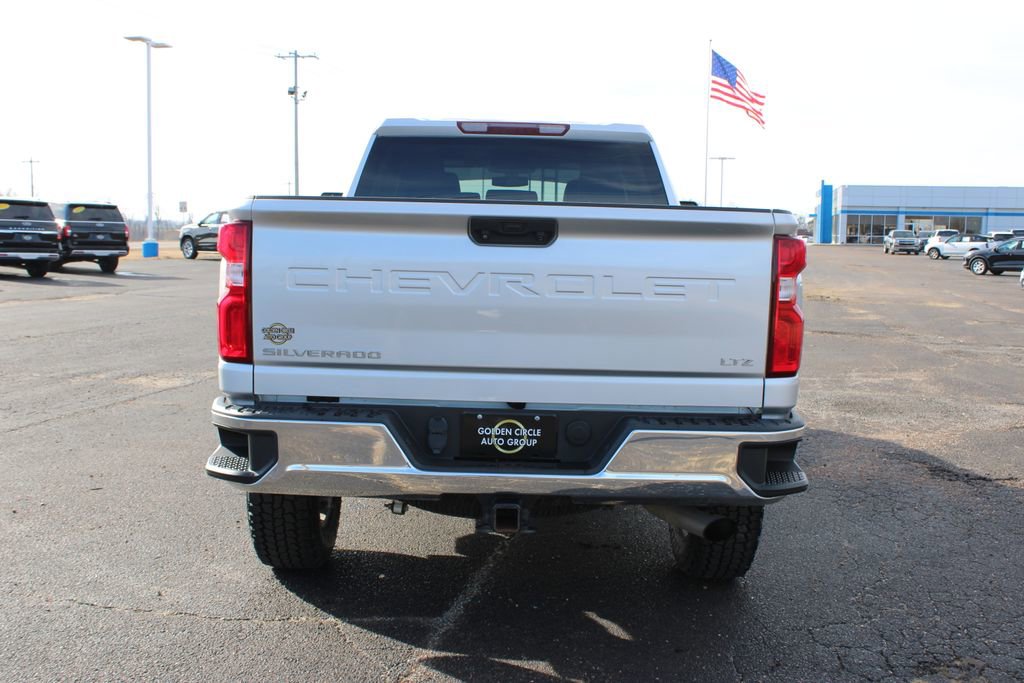 Used 2022 Chevrolet Silverado 2500 LTZ w/ Z71 Off-Road Package image 8
