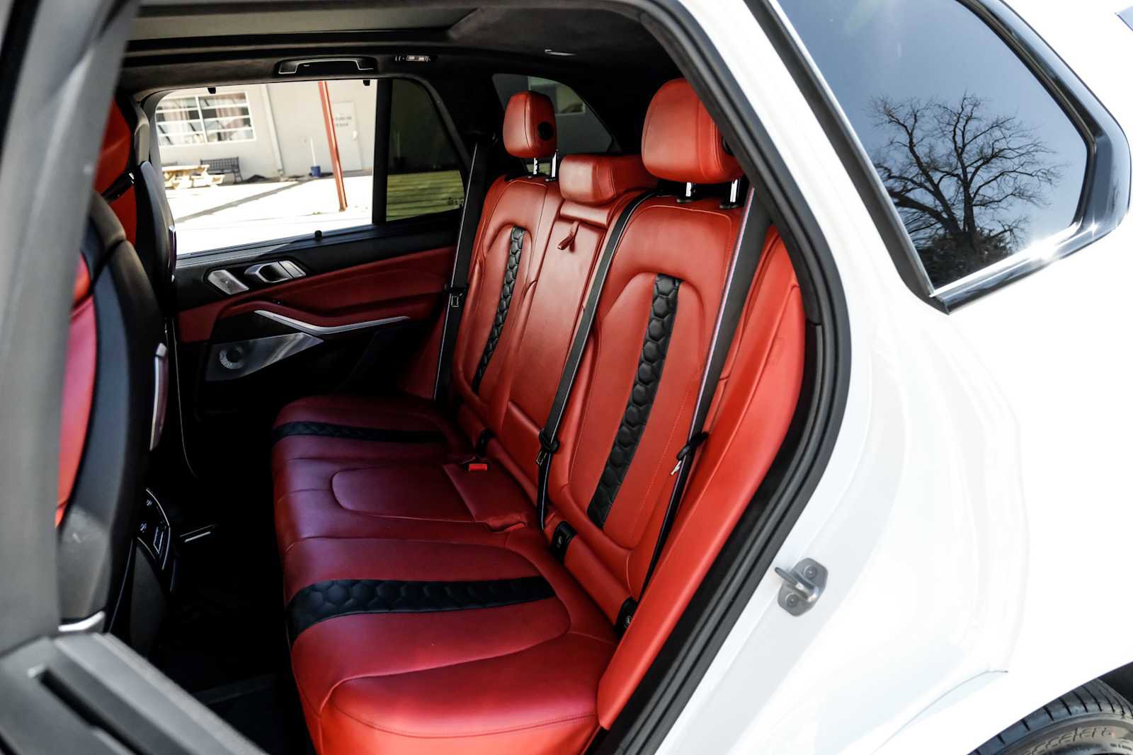 Used 2025 BMW X5 M Competition w/ Executive Package image 43