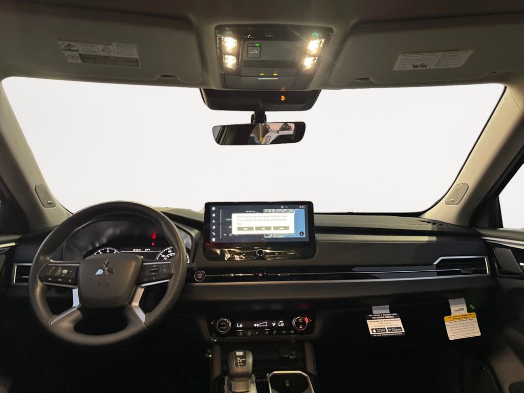 New 2026 Mitsubishi Outlander ES image 10