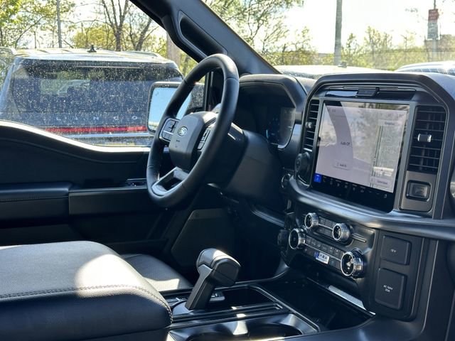 Certified 2025 Ford F150 Lariat w/ Equipment Group 501A Mid image 32