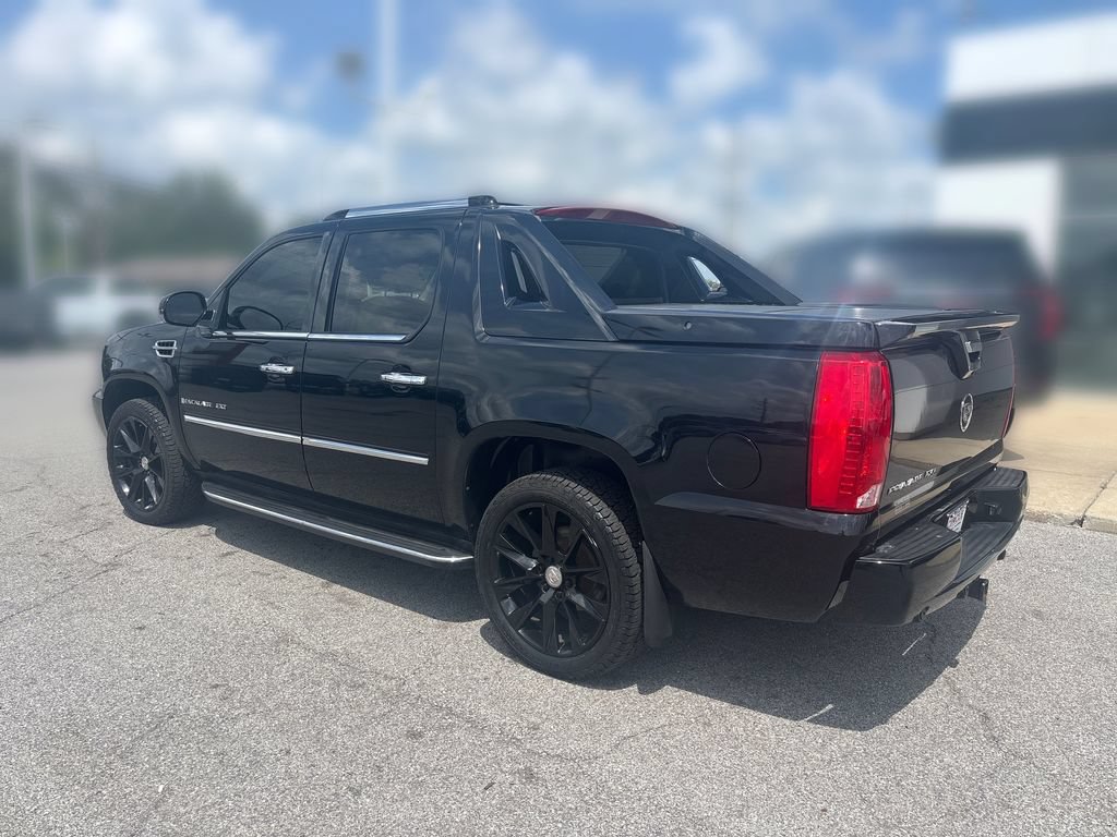 Used 2007 Cadillac Escalade EXT w/ Information Package AWD/4WD image 4