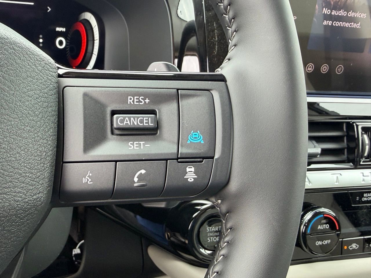 New 2026 Nissan Pathfinder SL image 18