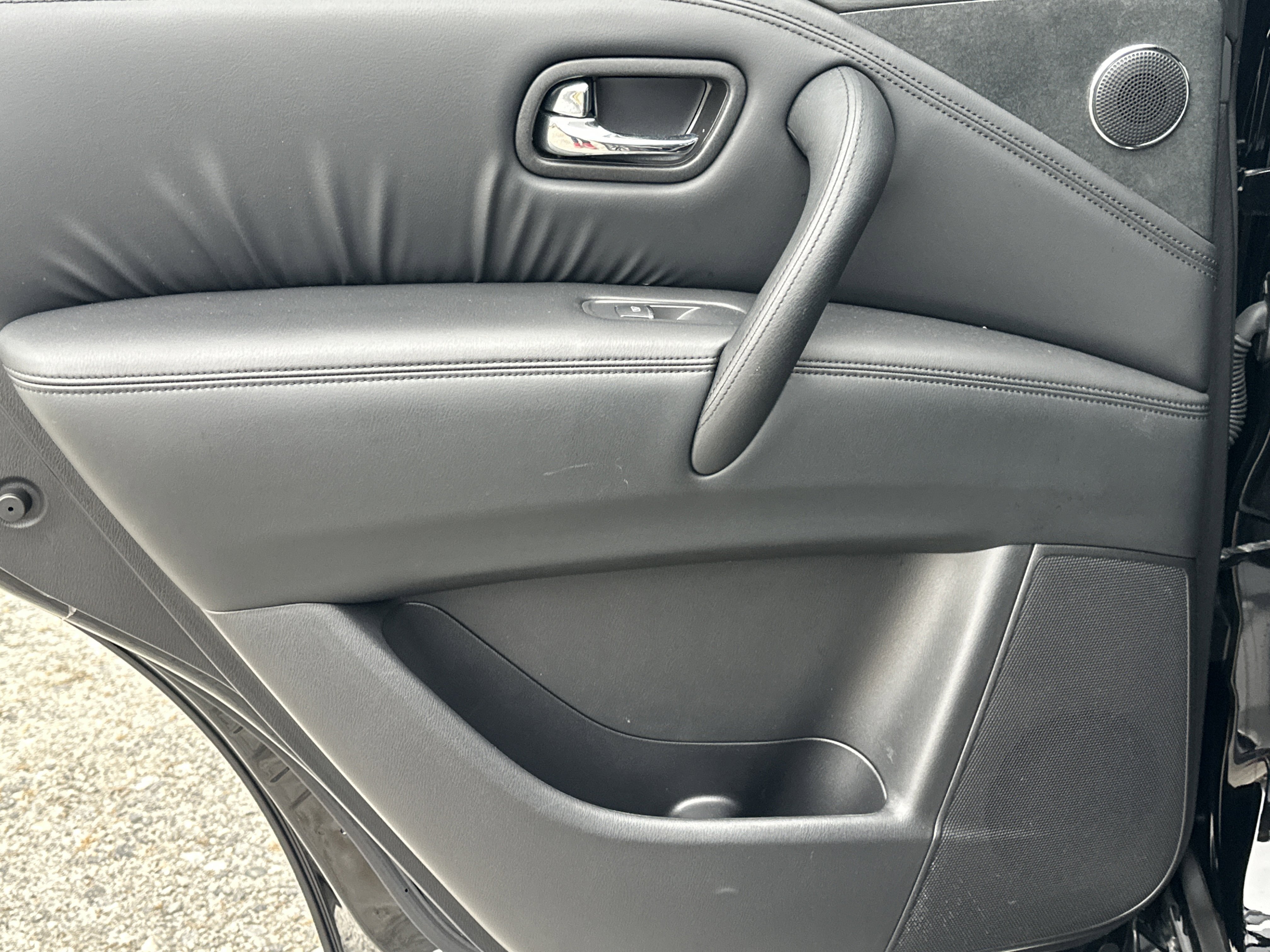 Used 2022 Nissan Armada SL w/ Midnight Edition Package image 22