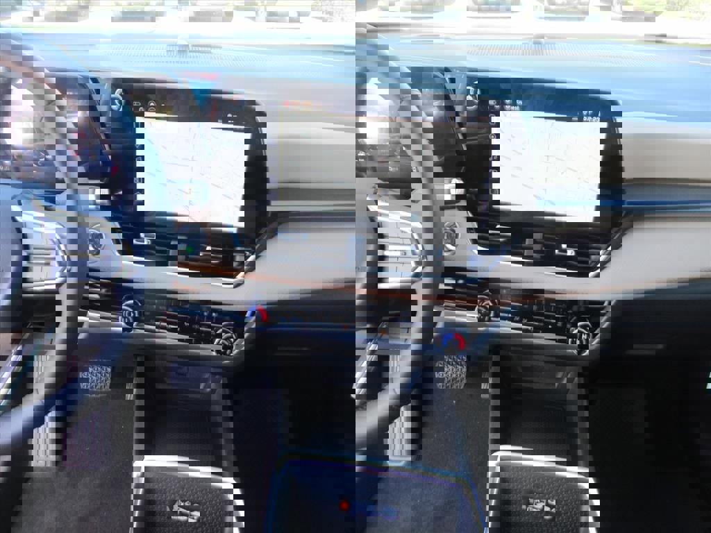 New 2026 Chevrolet Equinox ACTIV w/ Convenience Package III image 22