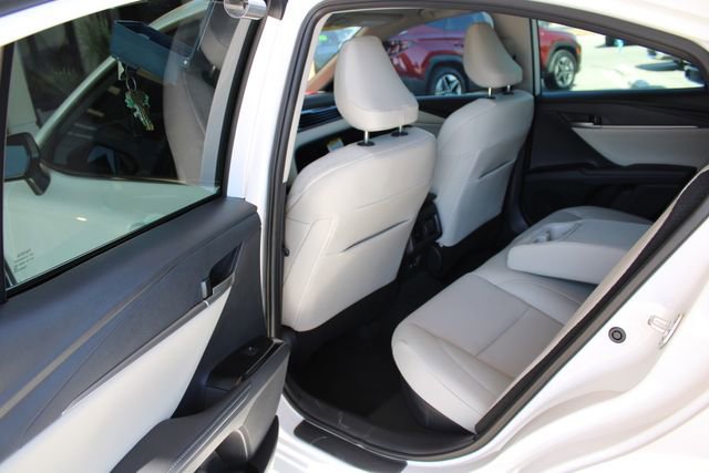 Used 2026 Toyota Camry XLE FWD image 27