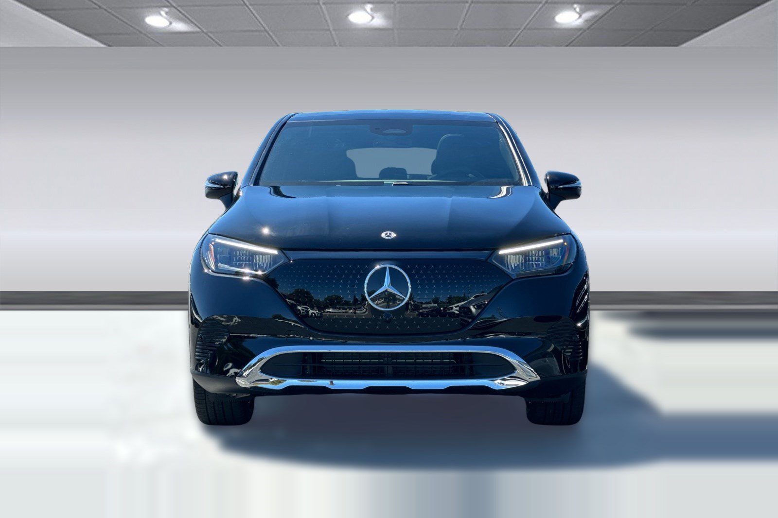 Used 2026 Mercedes-Benz EQE 320 4MATIC SUV image 6