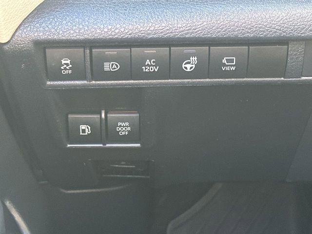 Used 2022 Toyota Sienna Platinum image 18