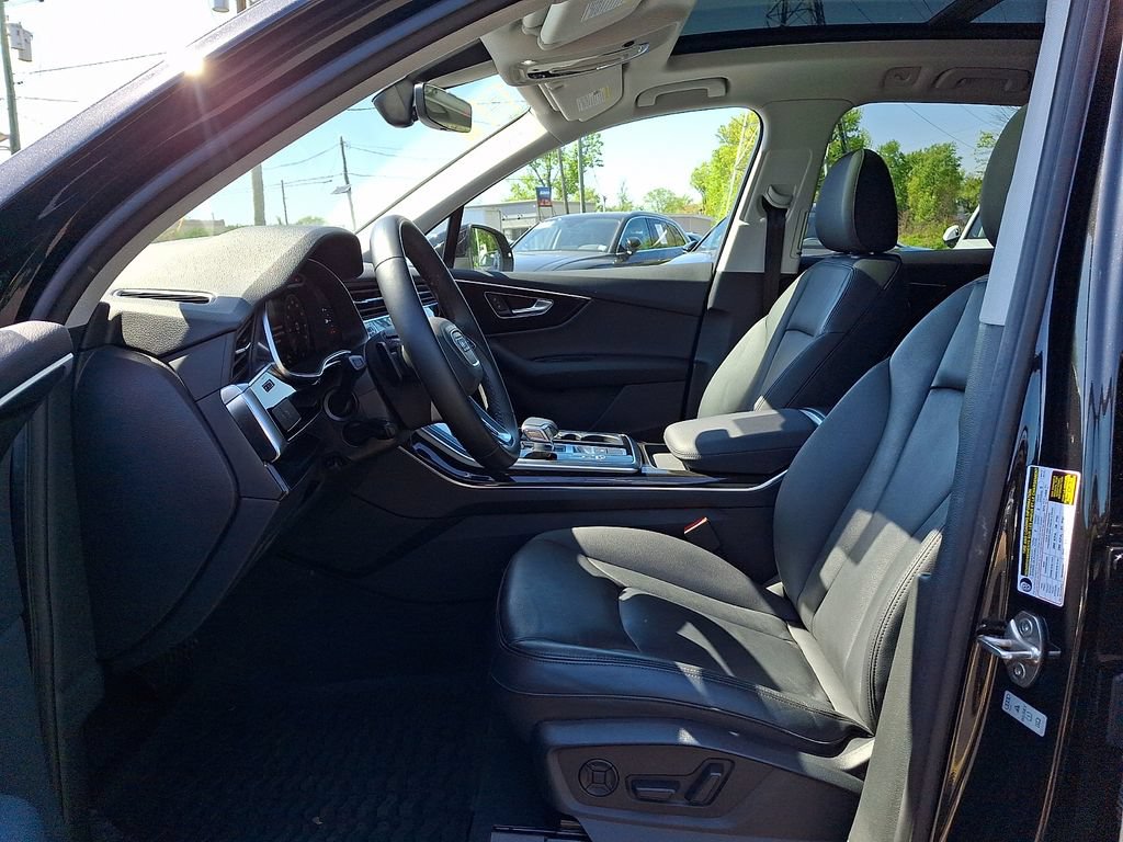 Certified 2022 Audi Q7 3.0T Premium AWD/4WD image 19