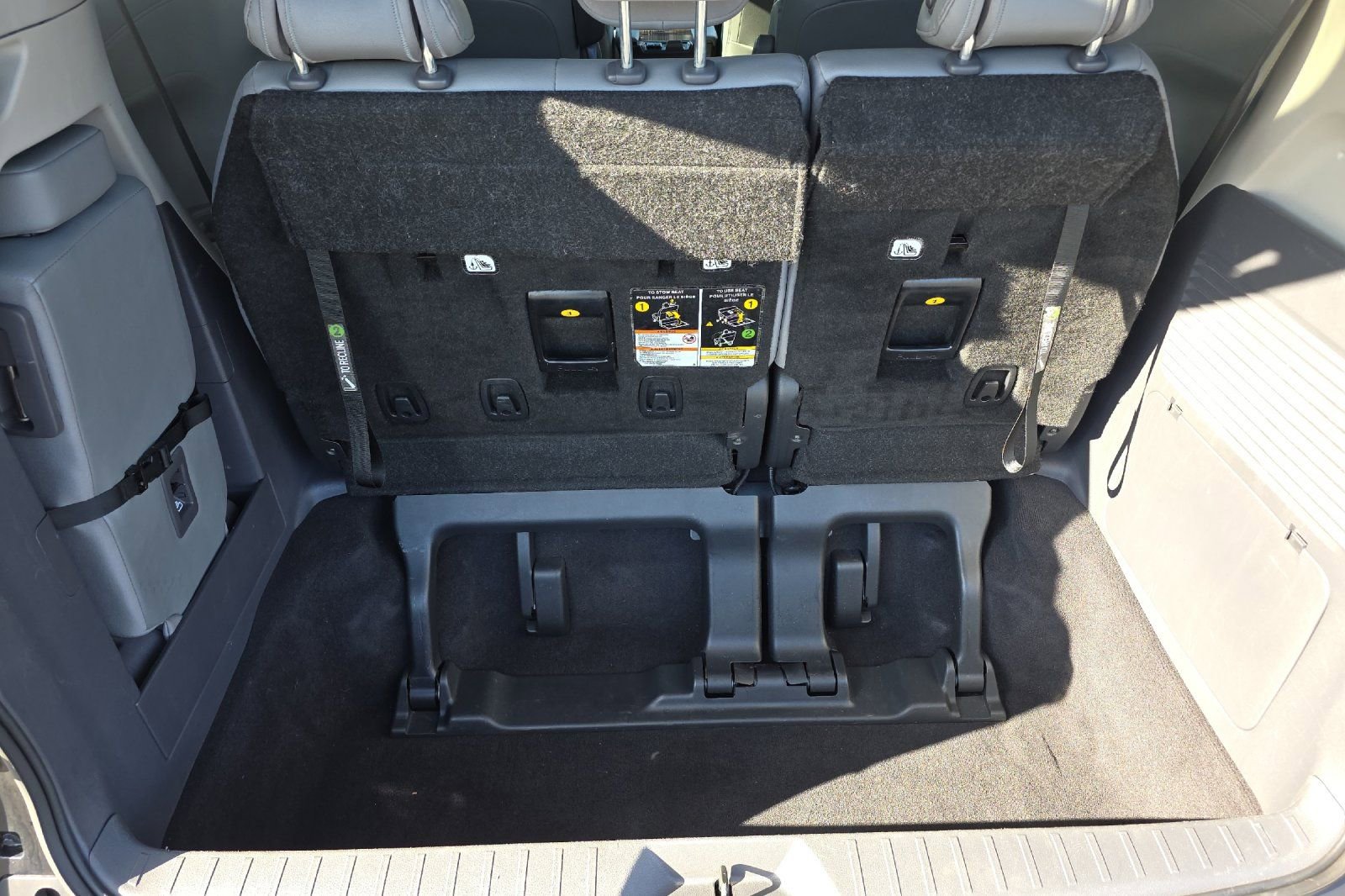 Used 2024 Toyota Sienna XLE image 16