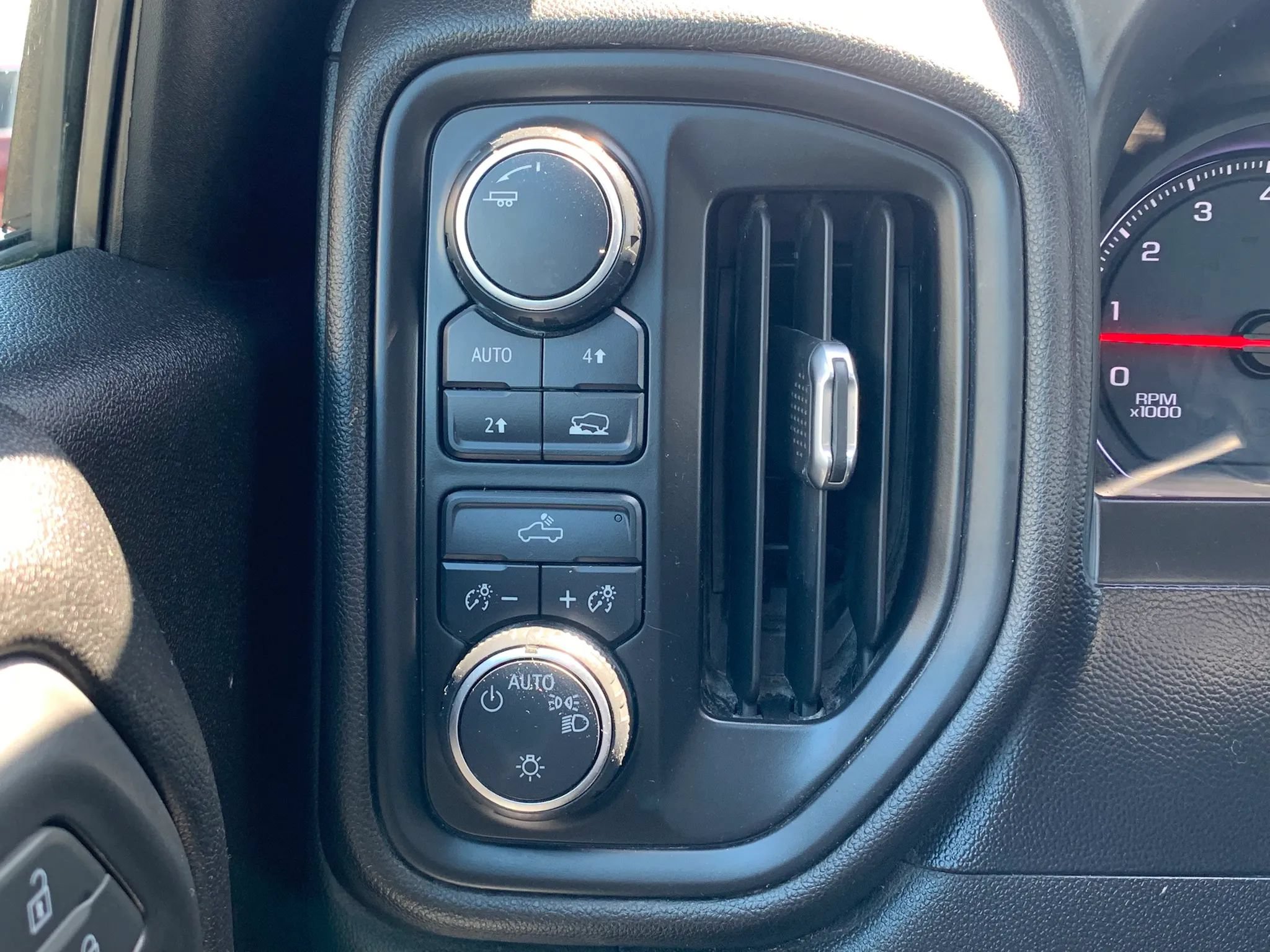 Used 2020 Chevrolet Silverado 1500 W/T w/ WT Fleet Convenience Package AWD/4WD image 19