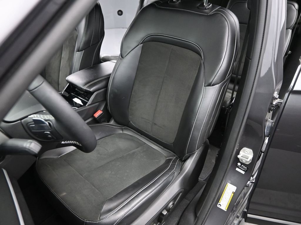 Used 2023 Jeep Grand Cherokee L Laredo AWD/4WD image 11