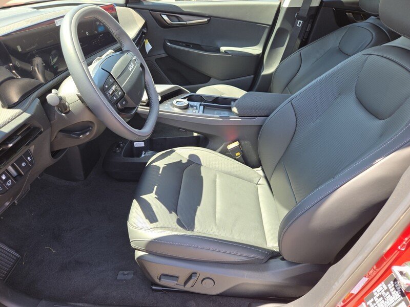 New 2025 Kia EV6 Wind AWD/4WD image 6