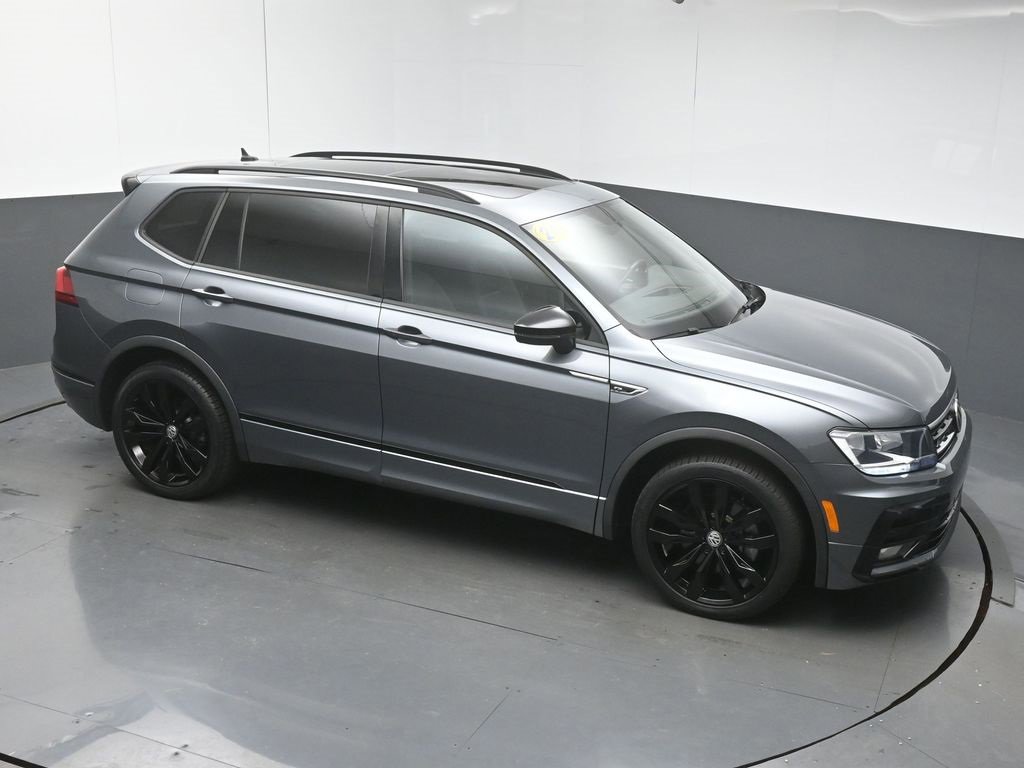 Used 2021 Volkswagen Tiguan SE R-Line image 41