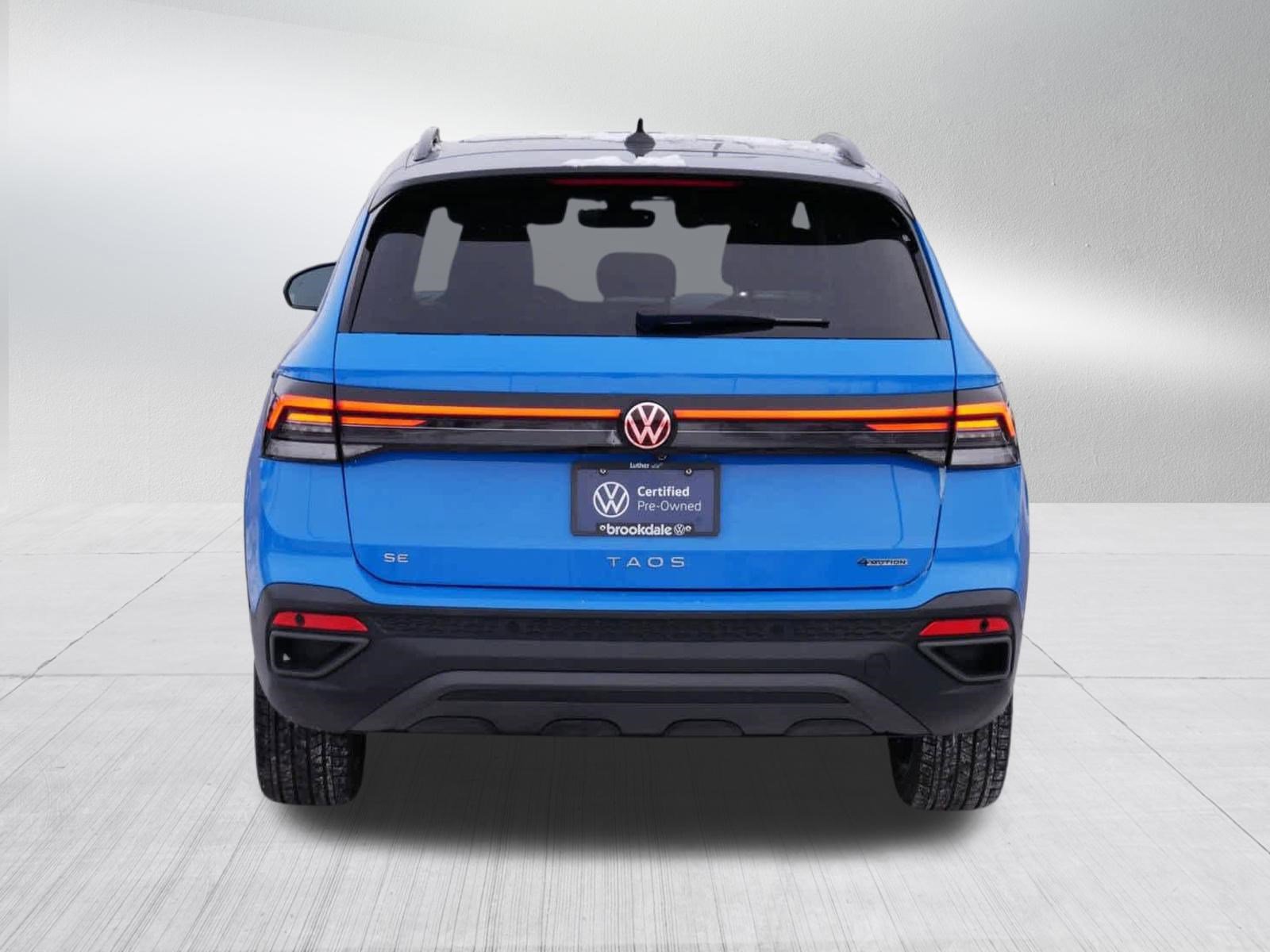 Certified 2025 Volkswagen Taos SE AWD/4WD image 6