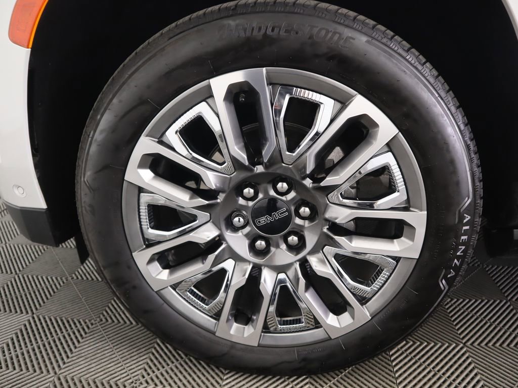 Used 2024 GMC Yukon Denali Ultimate image 32