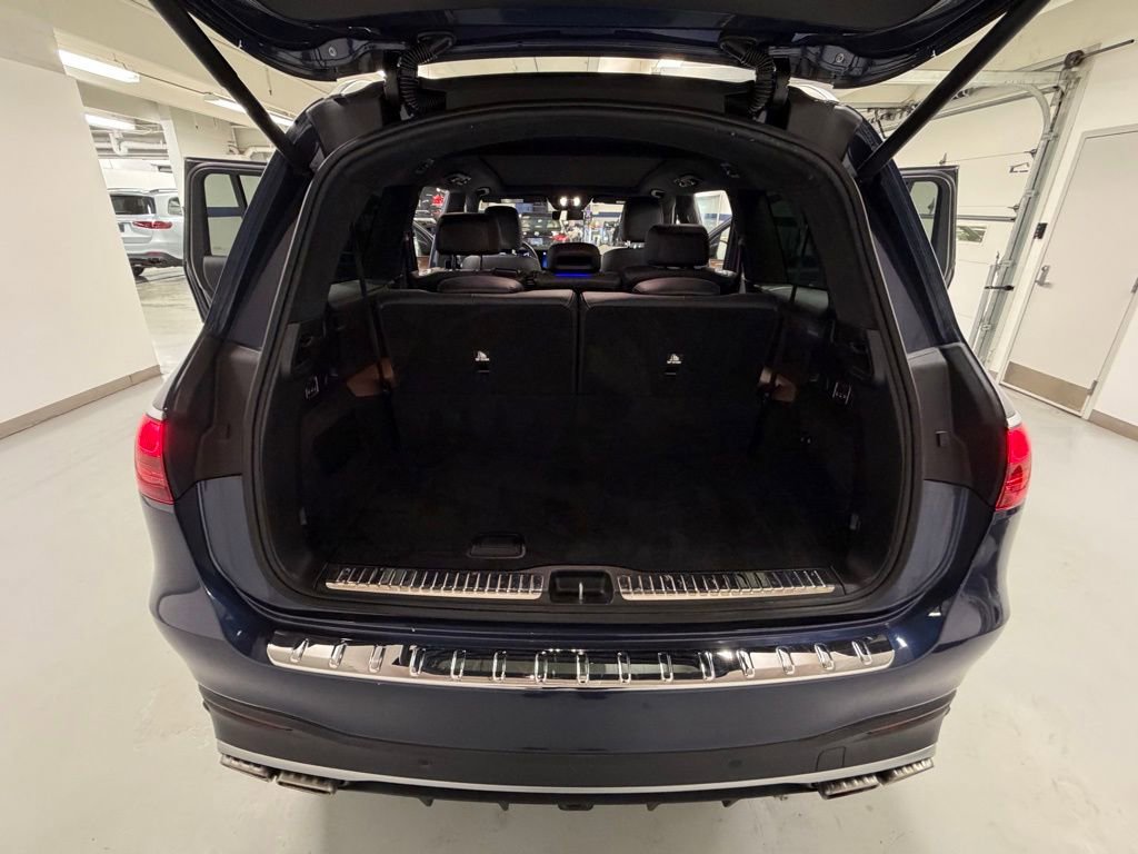 Used 2024 Mercedes-Benz GLS 63 AMG 4MATIC image 20