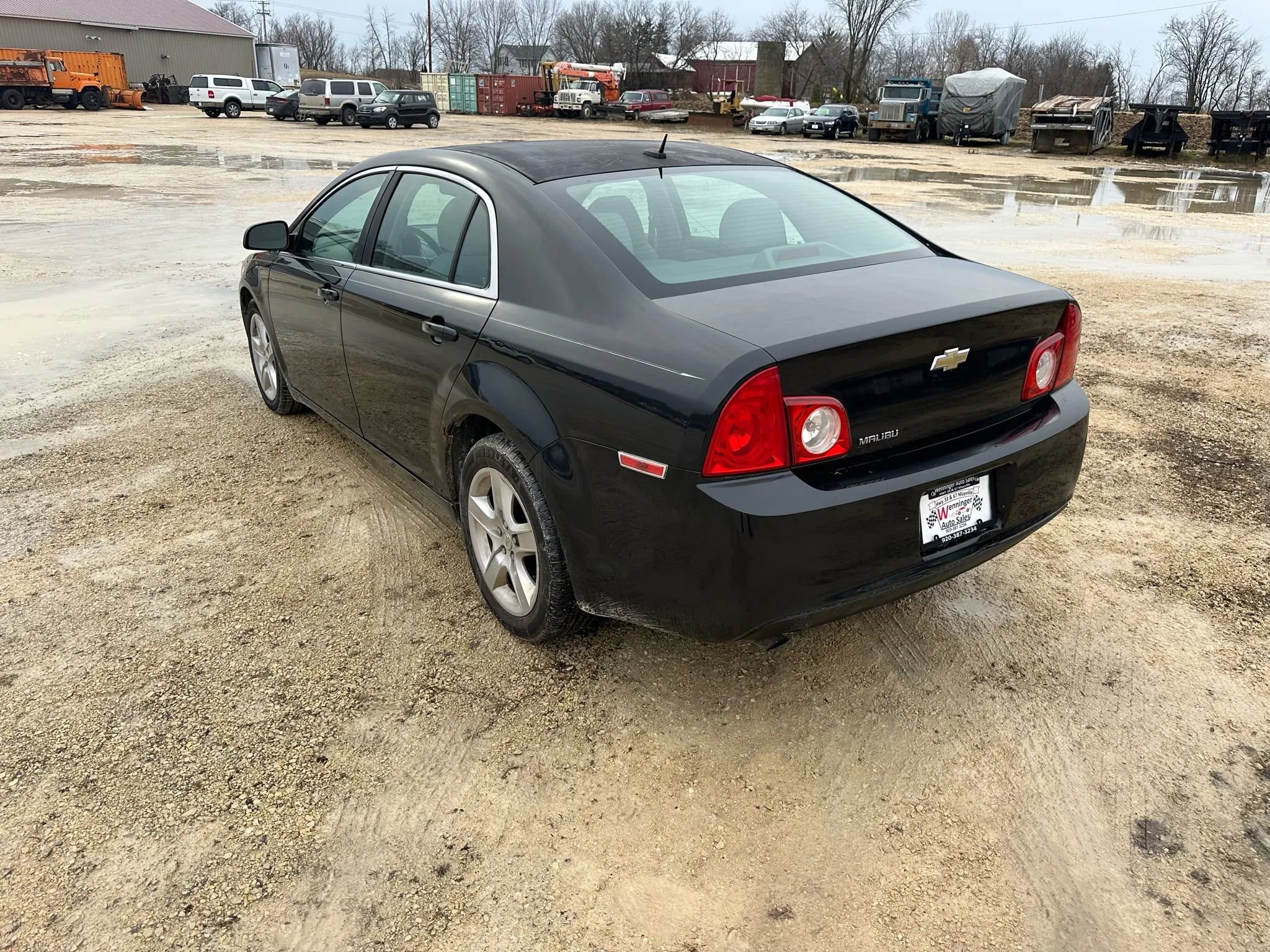 Used 2011 Chevrolet Malibu LS image 2