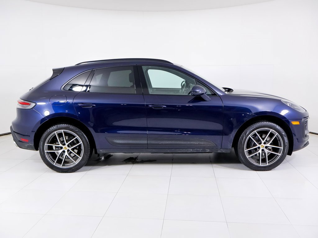 Certified 2022 Porsche Macan w/ Premium Package Plus image 37