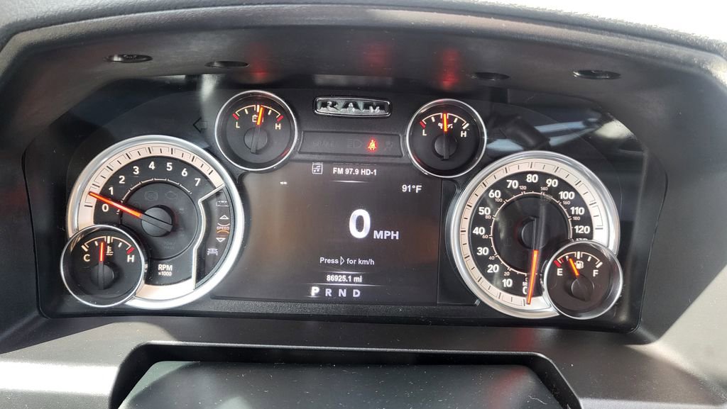 Used 2018 RAM 2500 Lone Star w/ Harvest Edition image 27