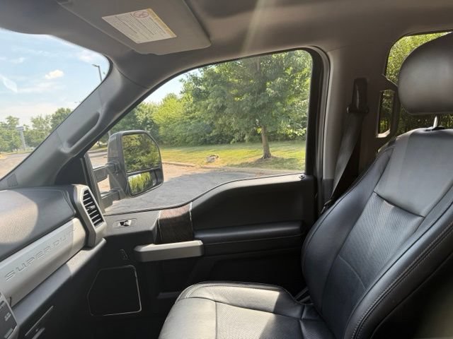 Used 2019 Ford F250 Lariat w/ Lariat Ultimate Package AWD/4WD image 24