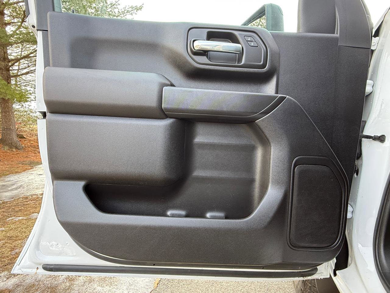 Used 2022 Chevrolet Silverado 2500 Custom w/ Custom Value Package image 13