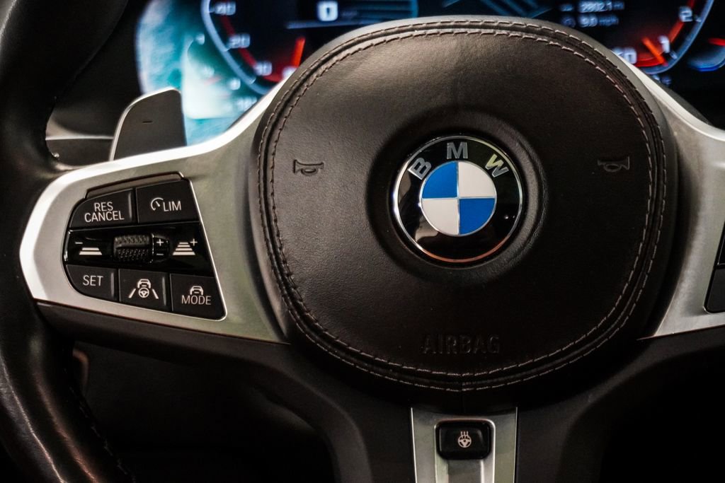 Used 2023 BMW X6 M50i w/ Executive Package AWD/4WD image 17