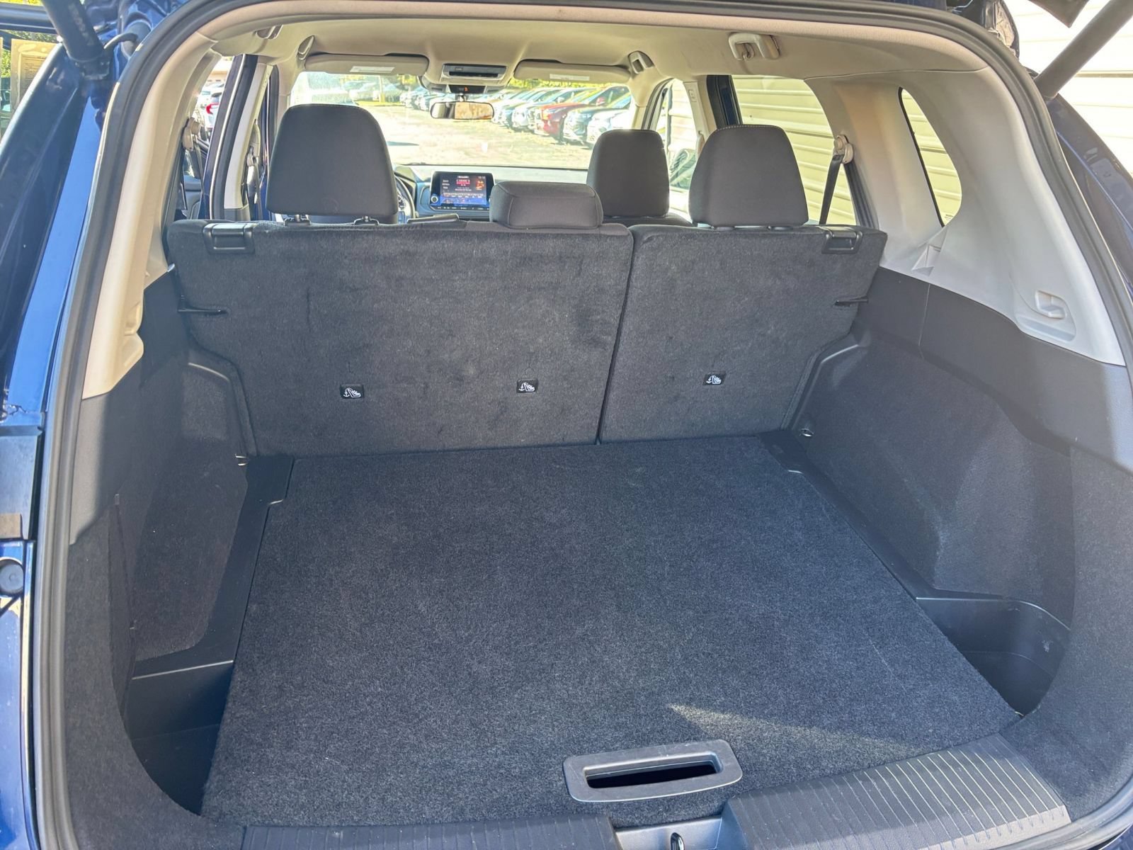 Used 2025 Nissan Rogue SV FWD image 30