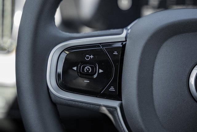 New 2026 Volvo XC90 B6 Plus w/ Protection Package Premier image 26