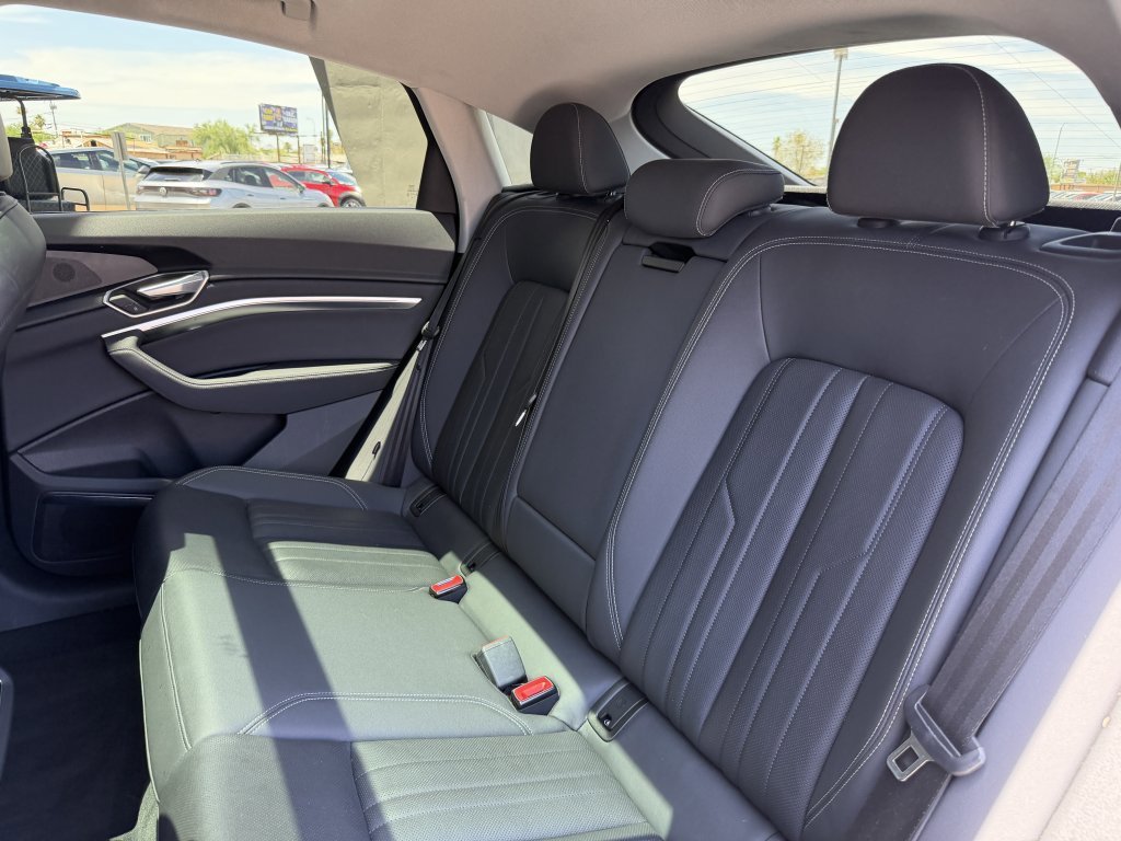 Used 2020 Audi e-tron Premium Plus AWD/4WD image 39
