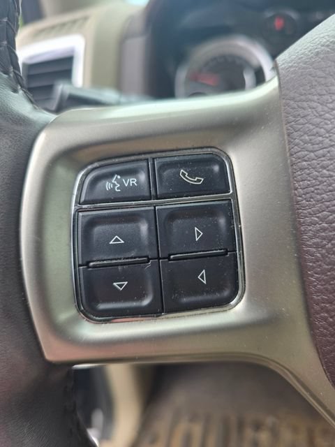 Used 2016 RAM 1500 Laramie w/ Convenience Group AWD/4WD image 12