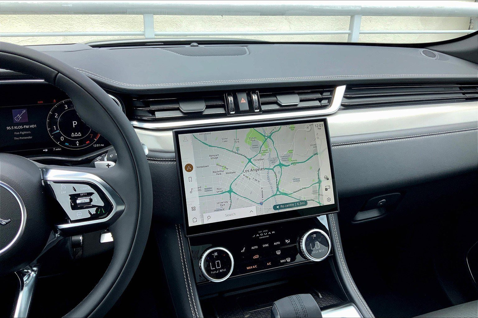 New 2026 Jaguar F-PACE R-Dynamic S image 6