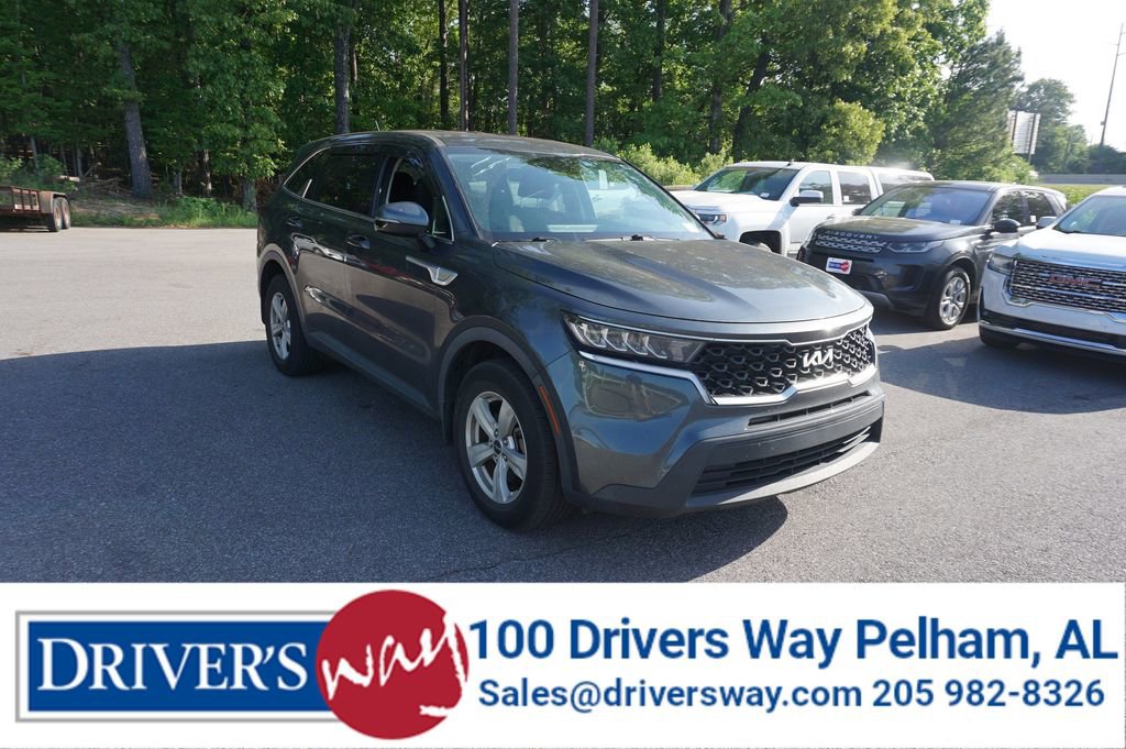 Used 2022 Kia Sorento LX FWD image 1