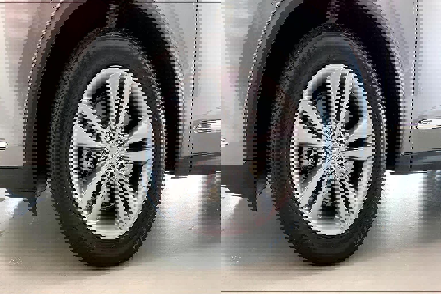 Certified 2023 Acura MDX SH-AWD image 8