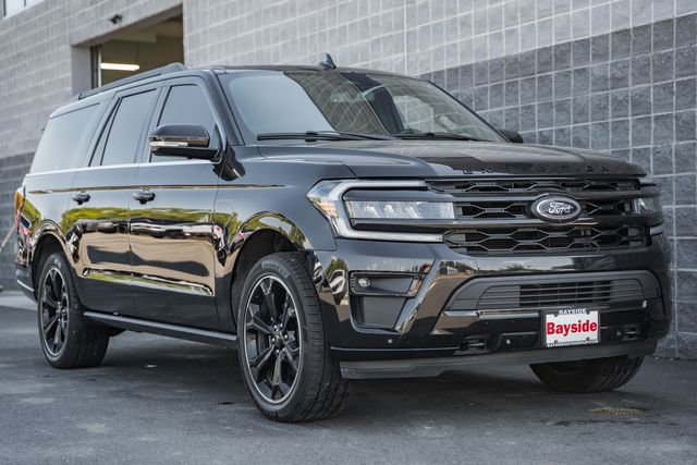 Used 2022 Ford Expedition Max Limited AWD/4WD image 2