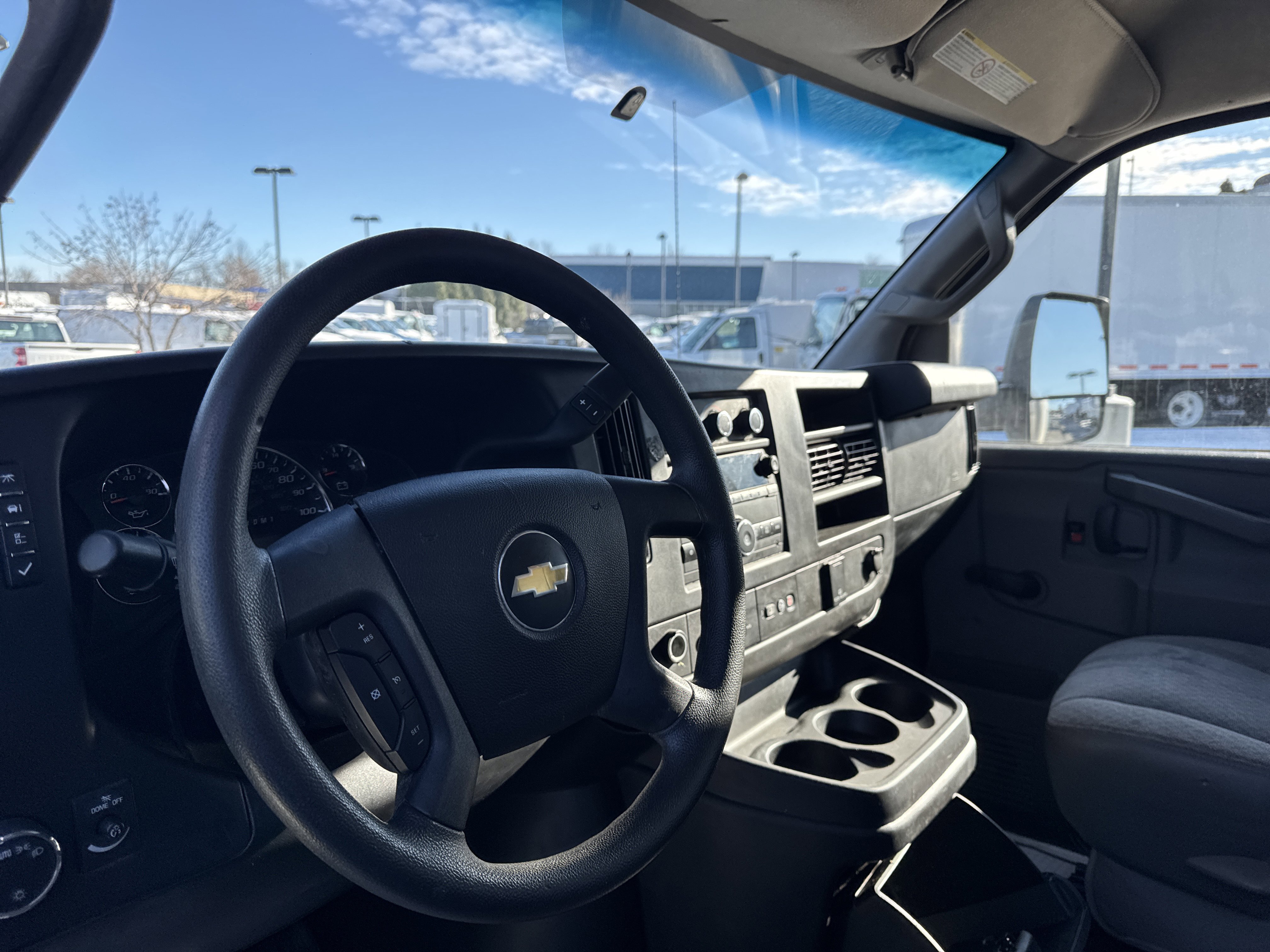 Used 2018 Chevrolet Express 3500 Extended w/ Driver Convenience Package image 16