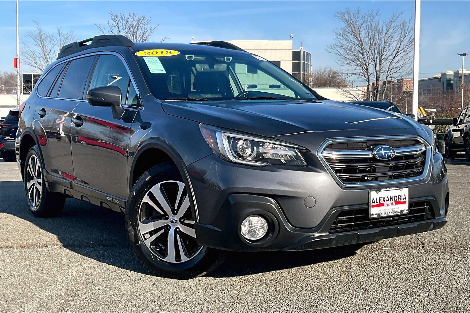 Used 2018 Subaru Outback 2.5i Limited image 2