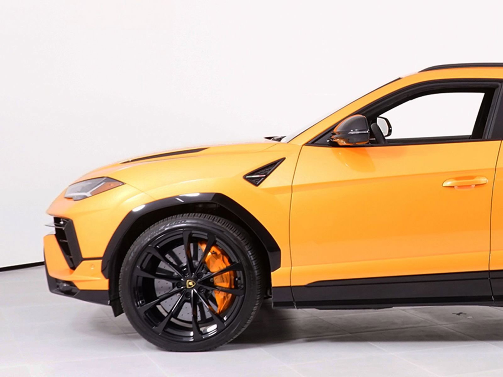 Used 2024 Lamborghini Urus S image 12