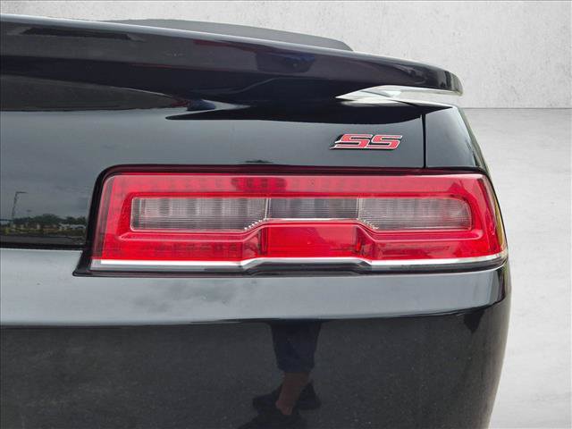 Used 2015 Chevrolet Camaro SS w/ RS Package RWD image 8