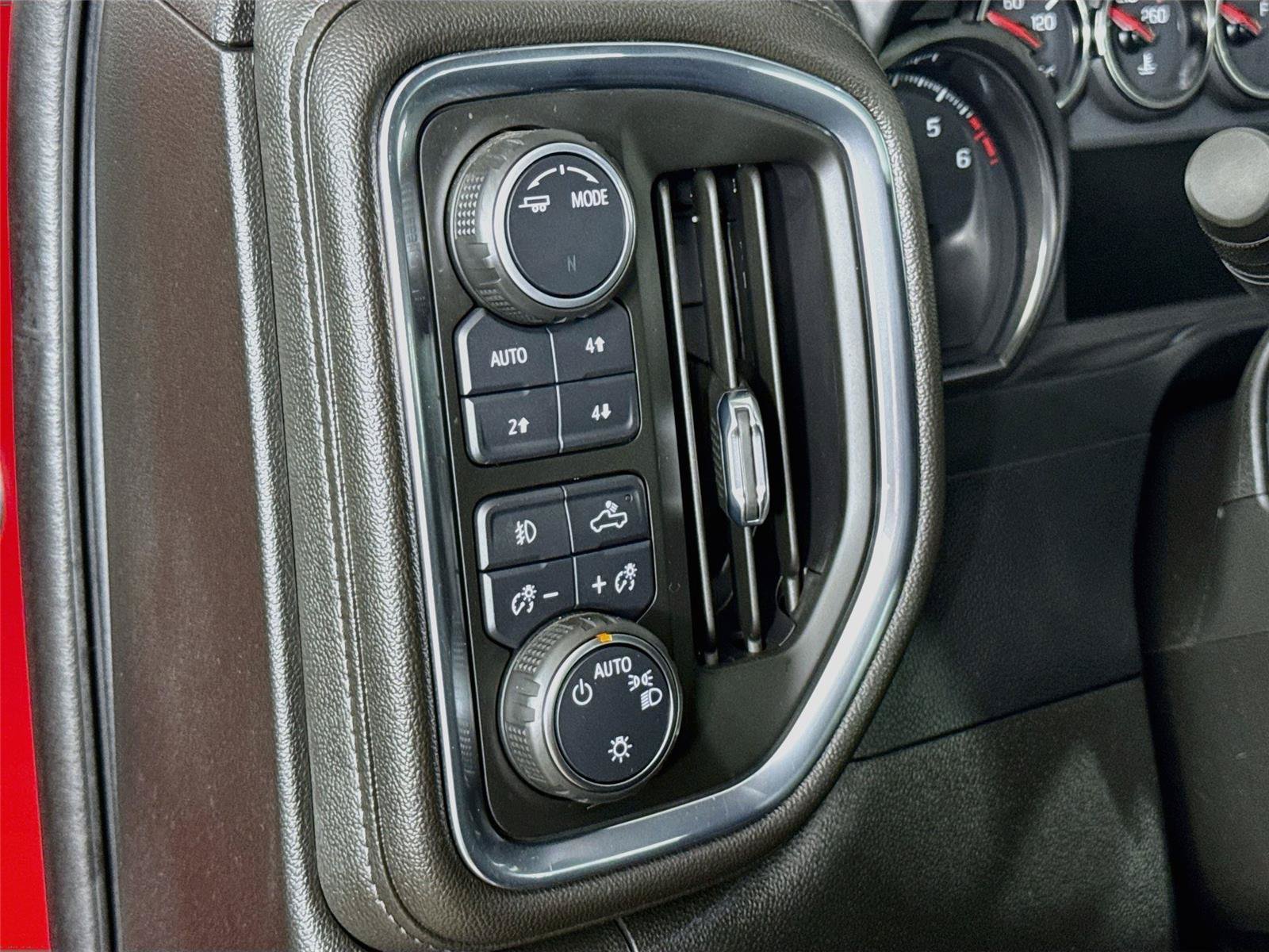 Used 2022 Chevrolet Silverado 1500 RST w/ Z71 Off-Road Package AWD/4WD image 12