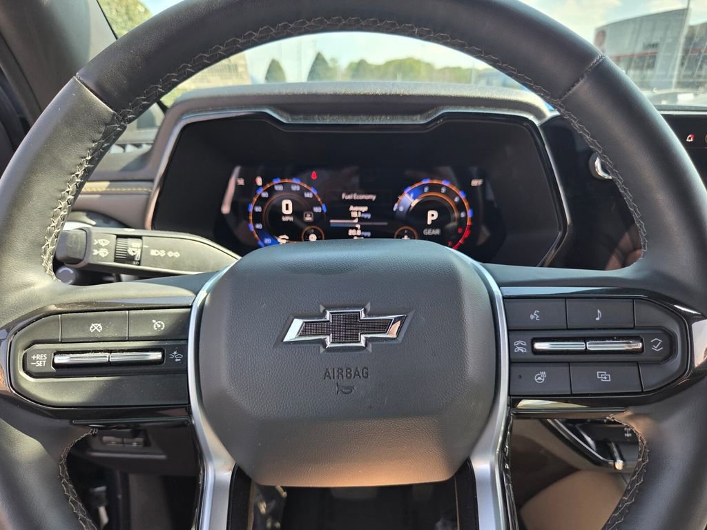 Used 2023 Chevrolet Colorado ZR2 w/ ZR2 Convenience Package III image 22