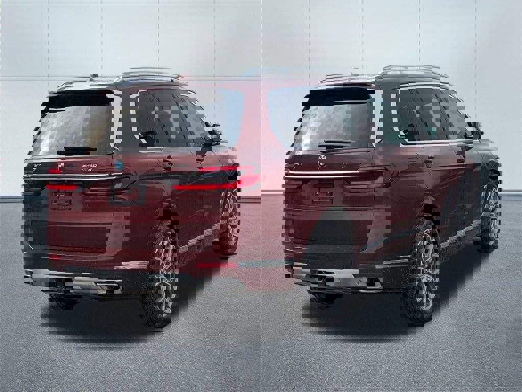 New 2025 BMW X7 xDrive40i w/ Premium Package image 3