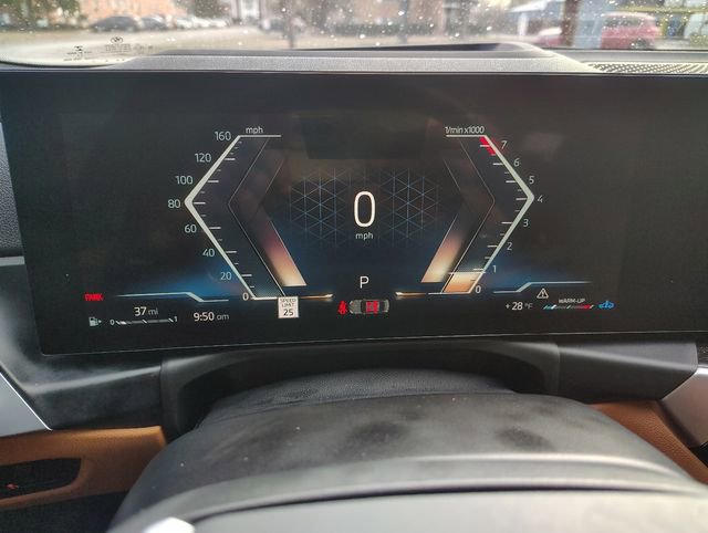 Used 2023 BMW 330i xDrive 330i xDrive w/ Premium Package image 17