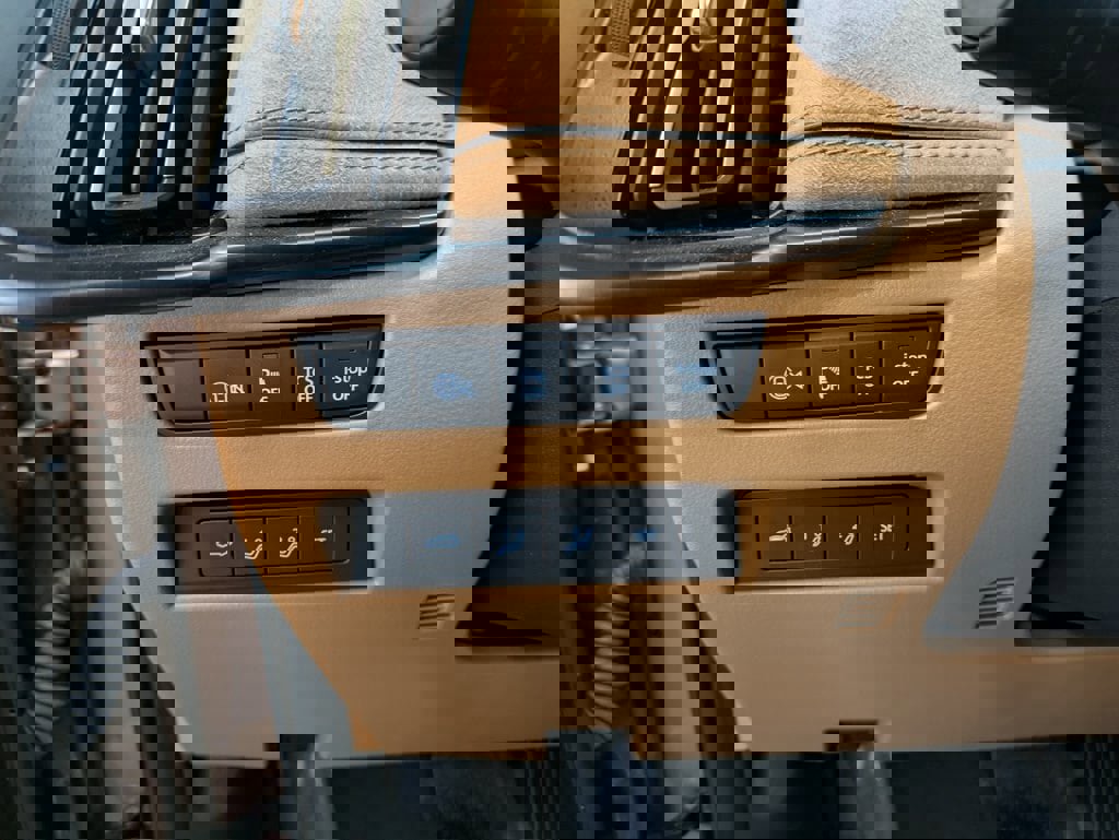 Certified 2025 MAZDA CX-70 3.3 Turbo S w/ Premium Plus image 19