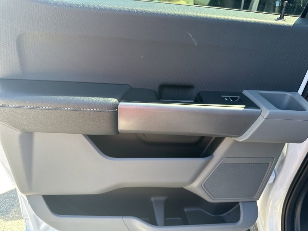 Used 2024 Ford F150 Lightning Pro image 27