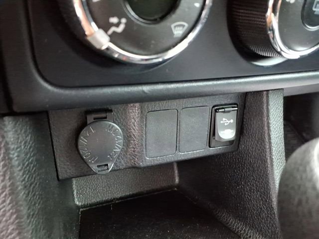 Used 2018 Toyota Corolla L image 7