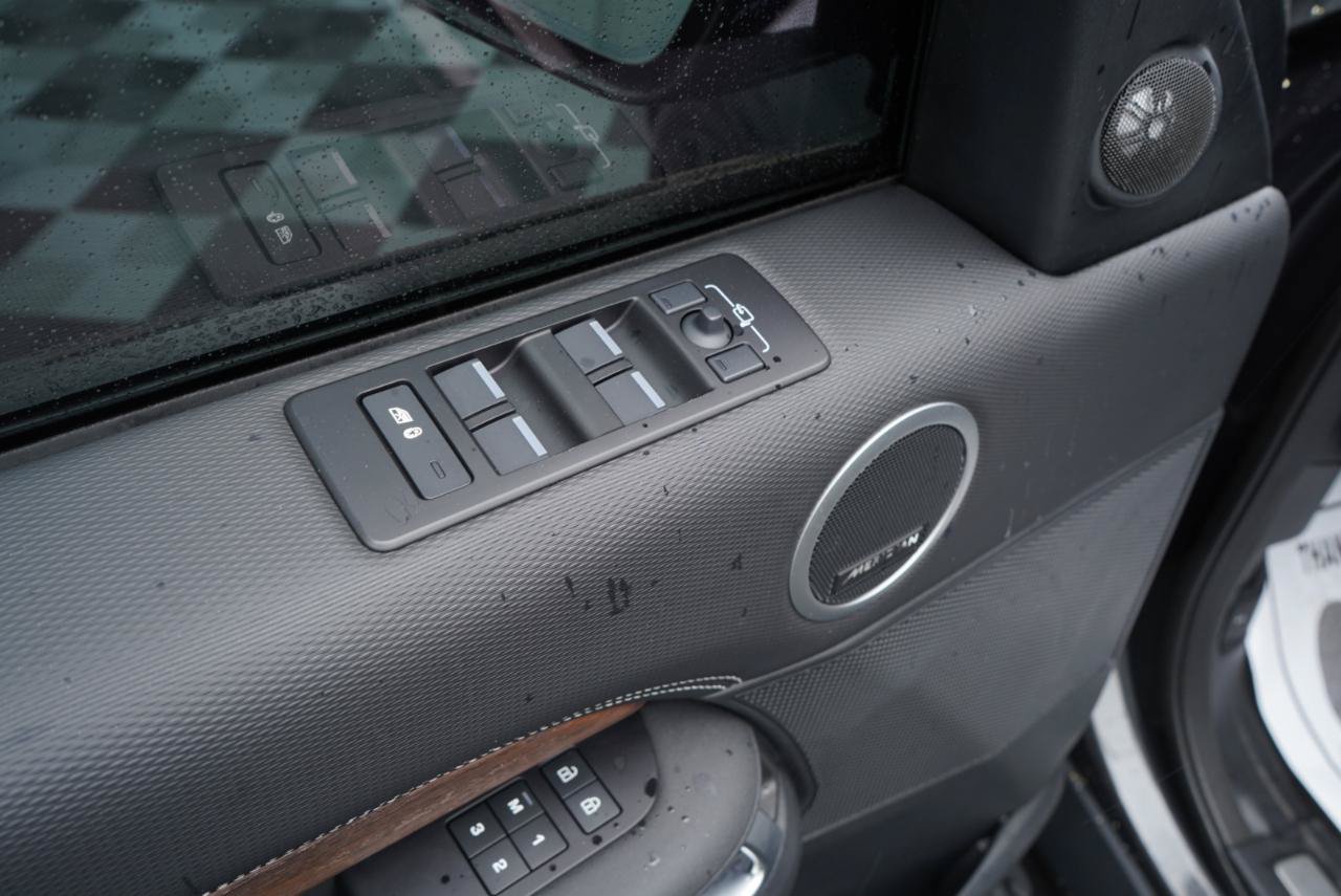 Used 2023 Land Rover Discovery S R-Dynamic AWD/4WD image 17